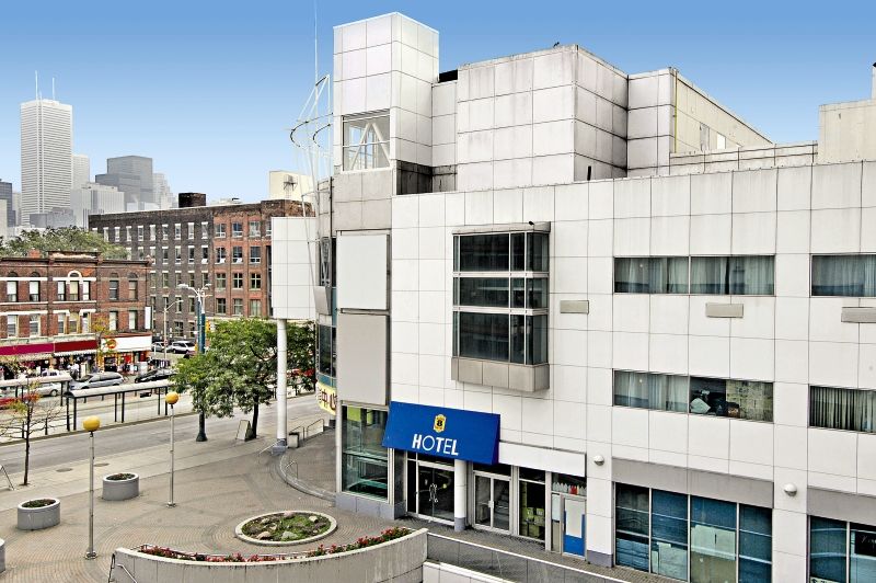 Super 8 By Wyndham Downtown Toronto Hotel Eksteriør billede